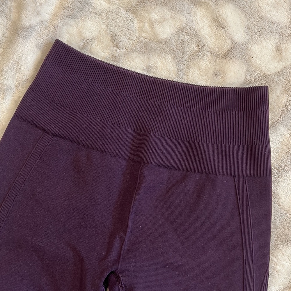 Lululemon Flow & Go Cropped Leggings Zinfandel Size 4 - Picture 4 of 8